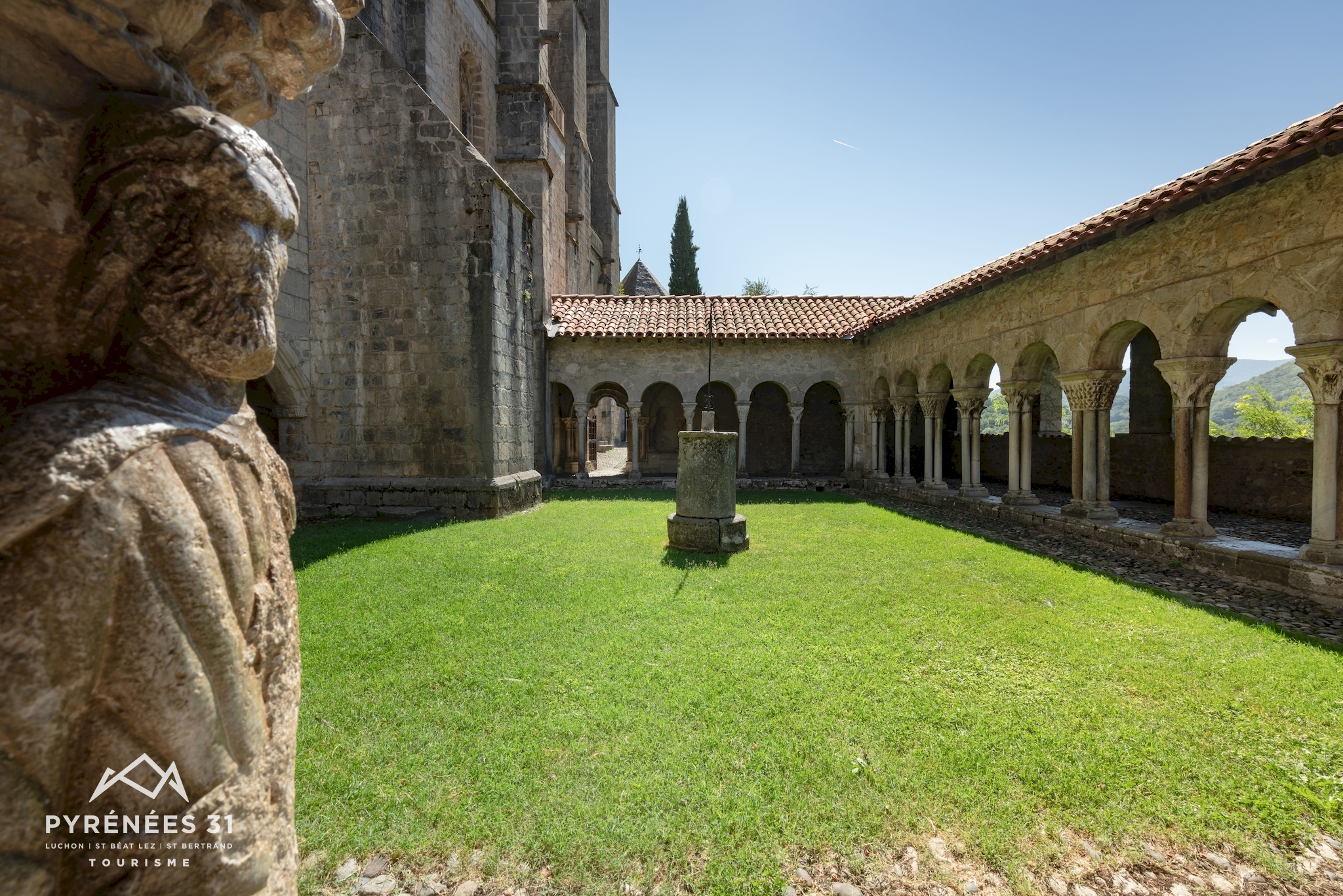 Cloitre de Saint-Bertrand-de-Comminges