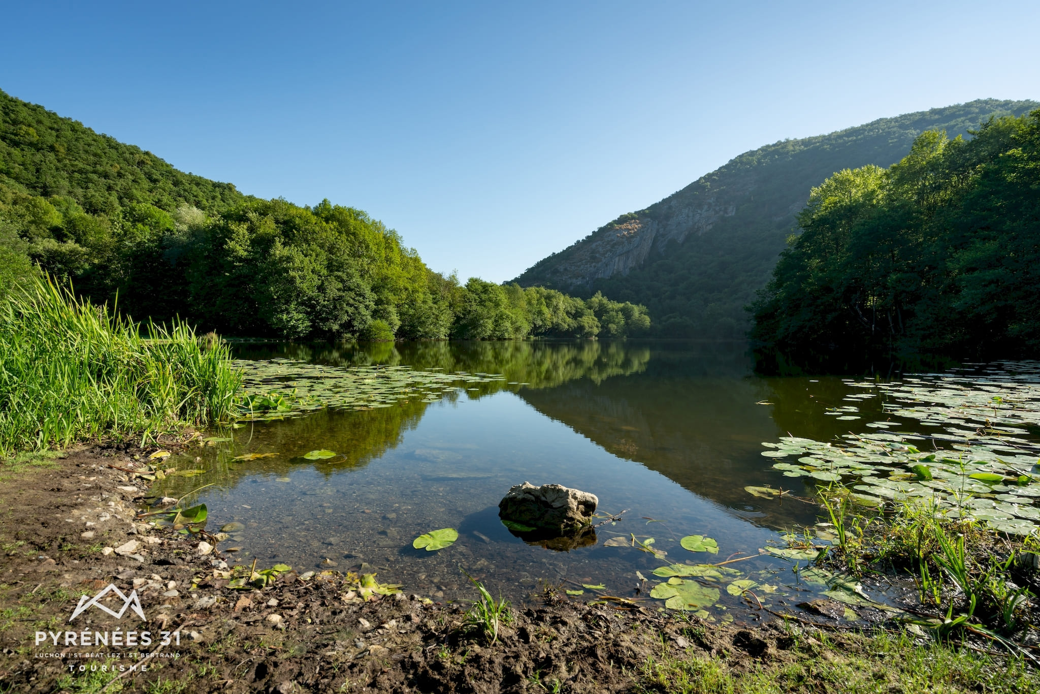 Découvrez le lac glaciaire de Saint-Pé-d'Ardet