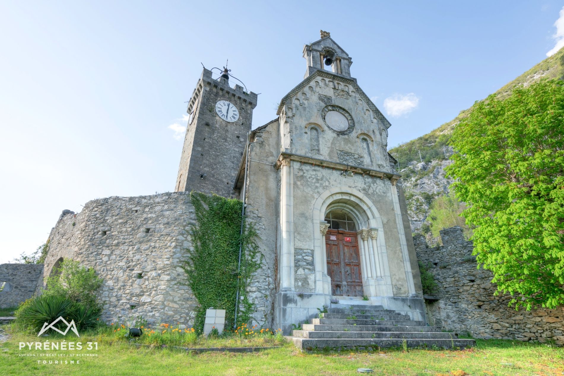 Le château de Saint-Béat-Lez