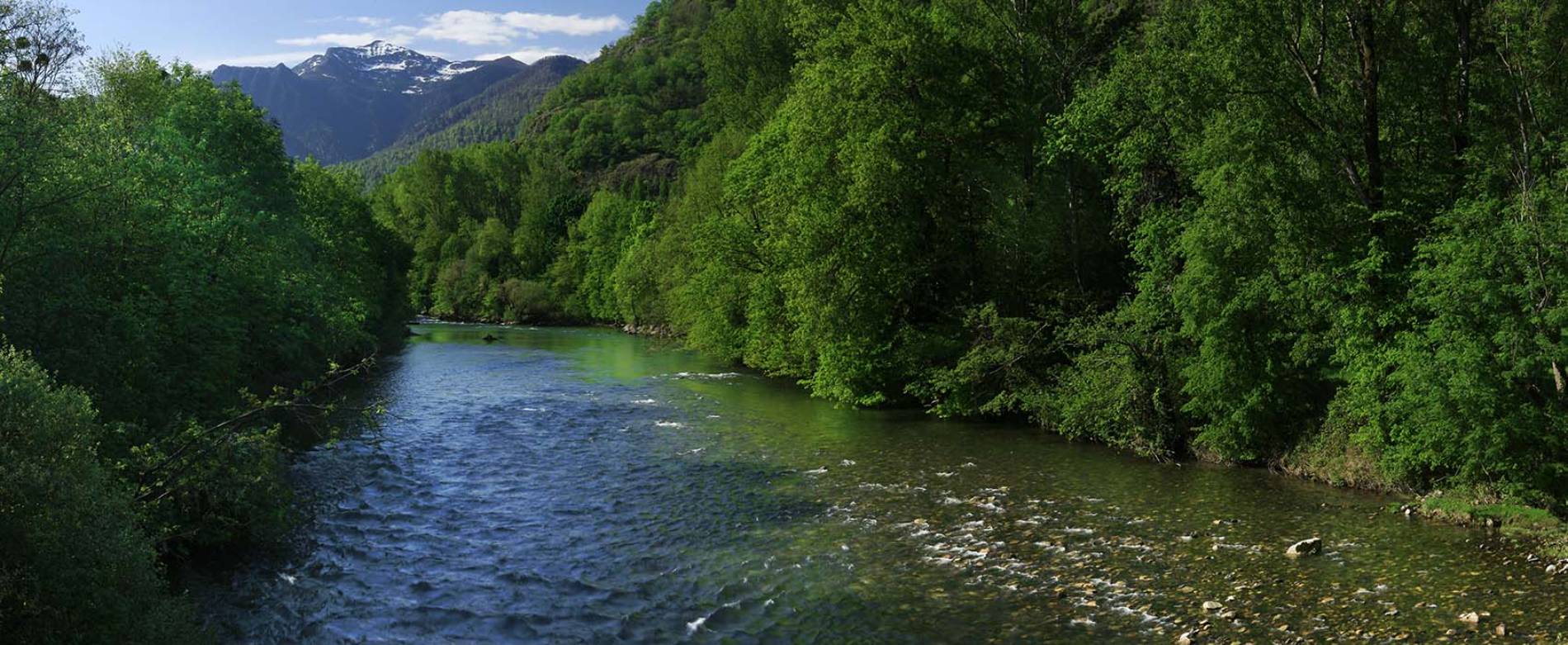 la garonne dans les pyrénées