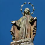 laetitia-belot-guide-accompagnatrice-touristique-statue-vierge-eglise-Couledoux