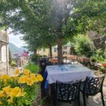 restaurant-auberge-du-crabere-melles-vue-terrasse